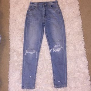 American Eagle Mom Jeans